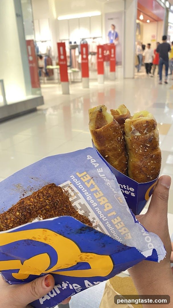 Food in shopping mall interior