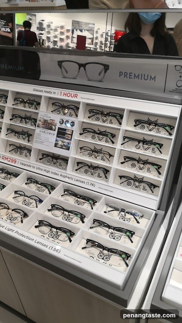 Eyewear Display in Retail Store