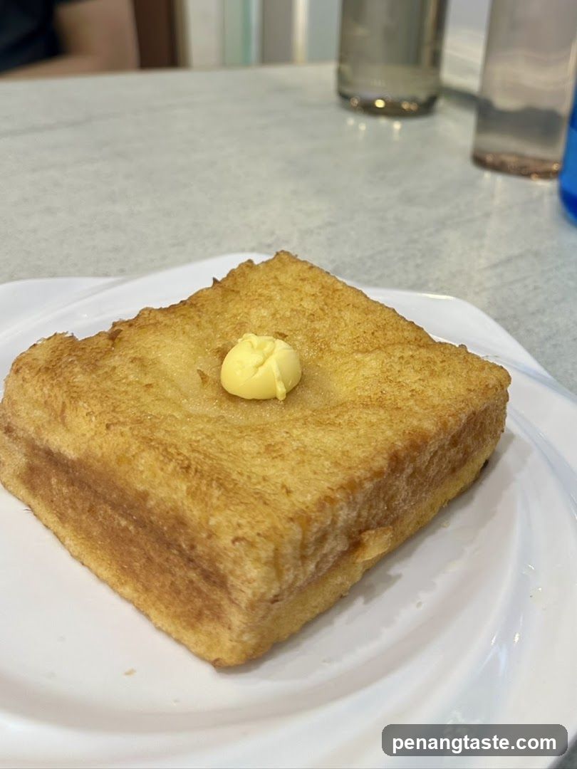Toasted bread with butter