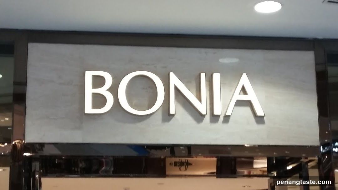 BONIA
