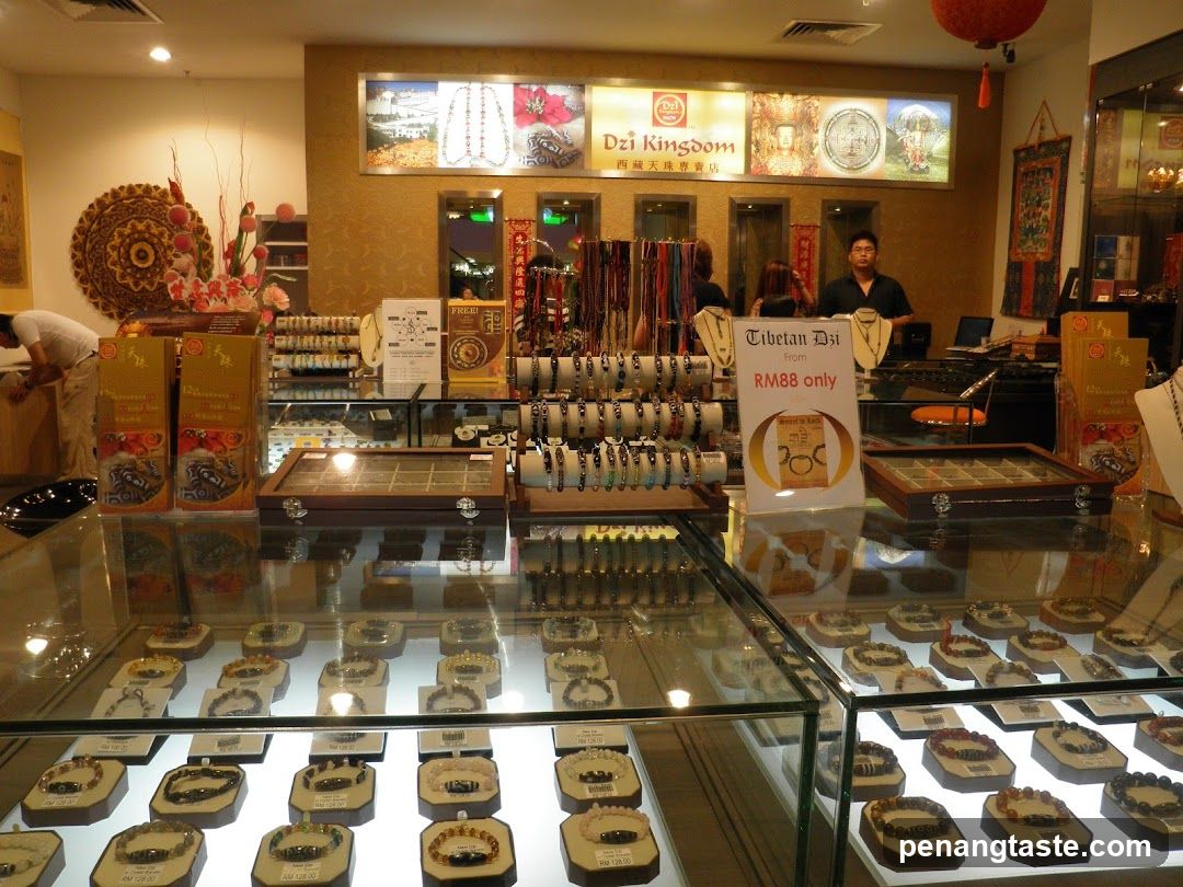 Dzi Kingdom Store Interior