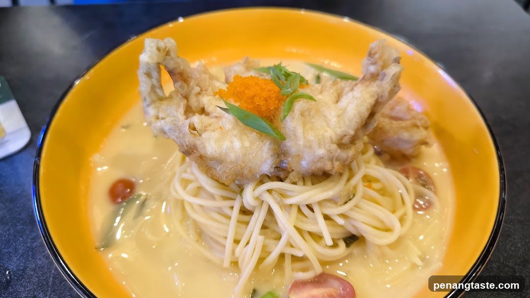Noodle Dish with Fried Crab