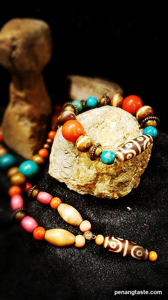 Beads and Stone Display