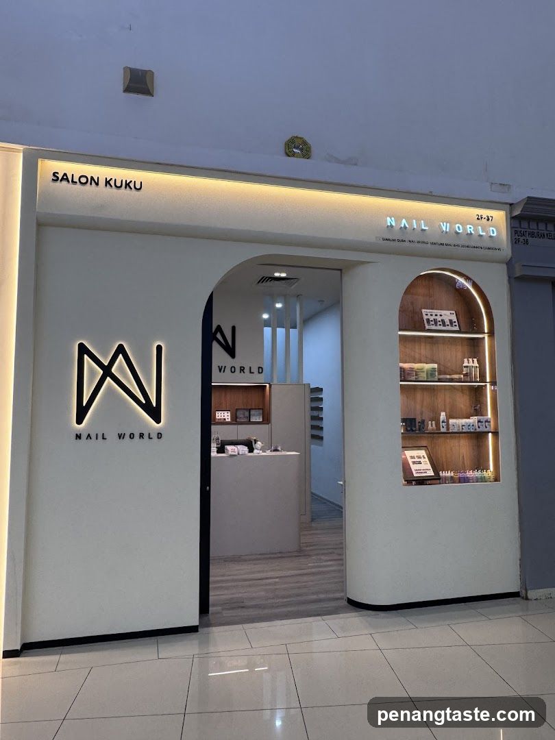 Nail World