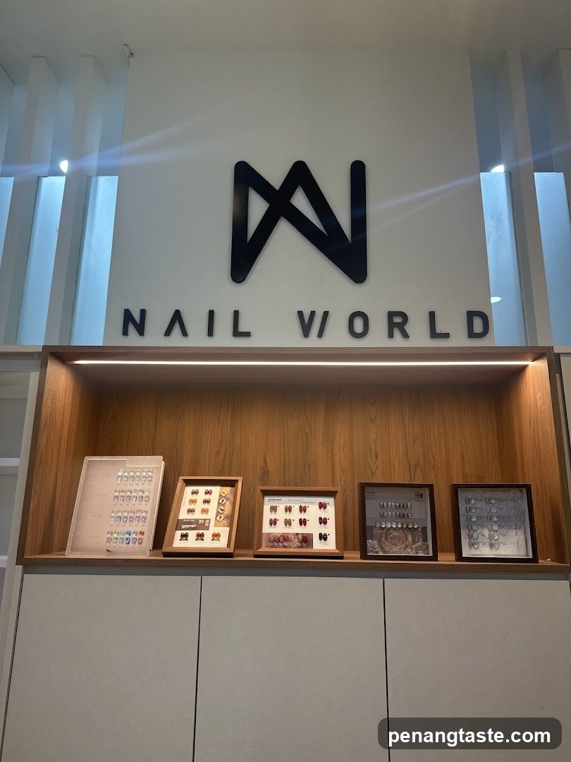 Nail World Interior Display