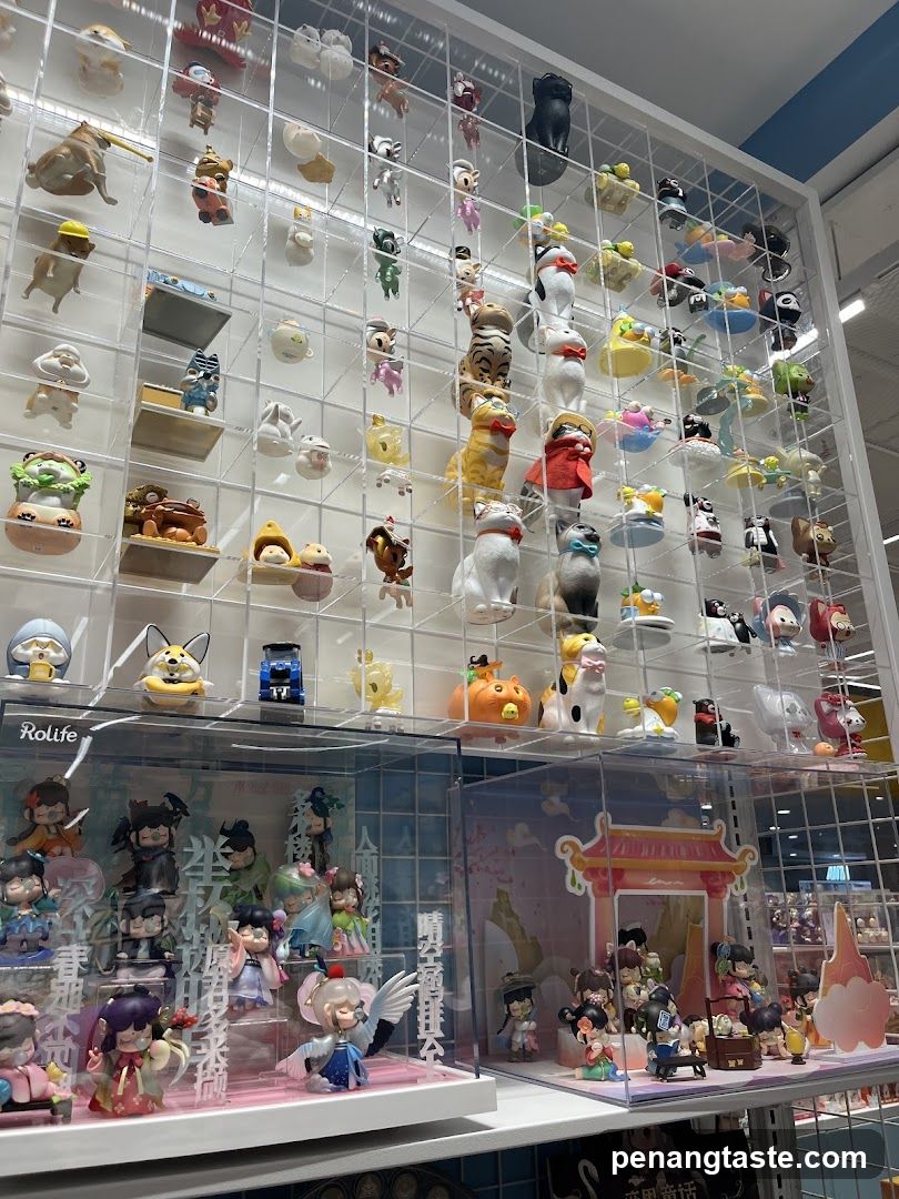 Toy Display Shelf