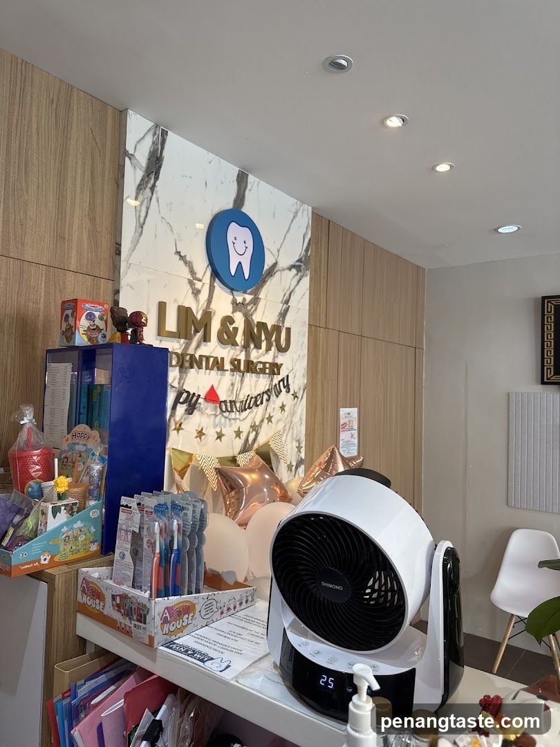 Interior of Lim & Nyu Dental Surgery