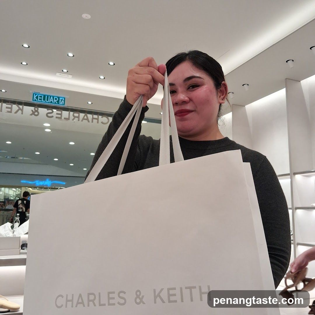 Charles & Keith Store Interior