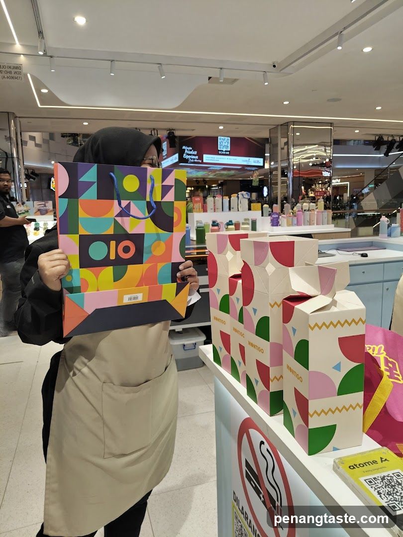 Interior shopping area