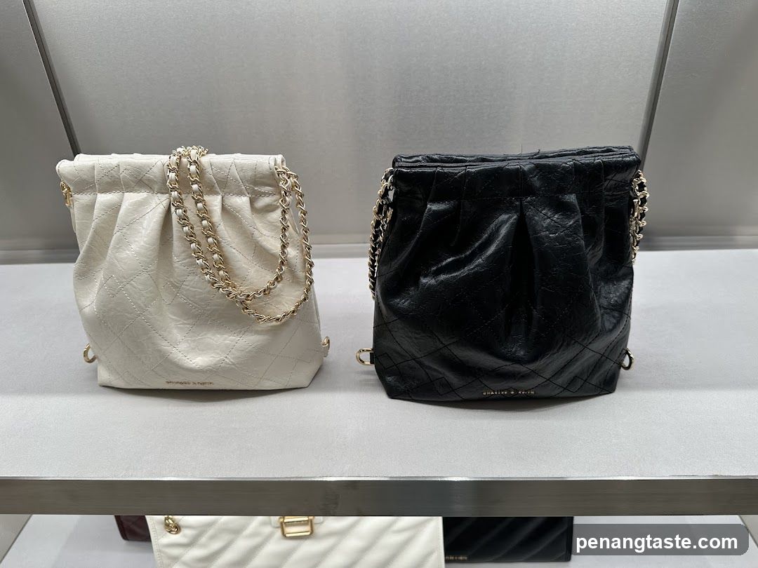 Handbags Display