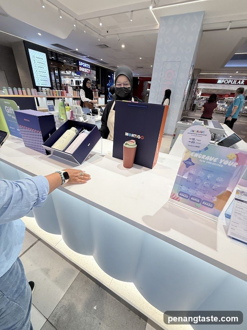 Montico Store Counter