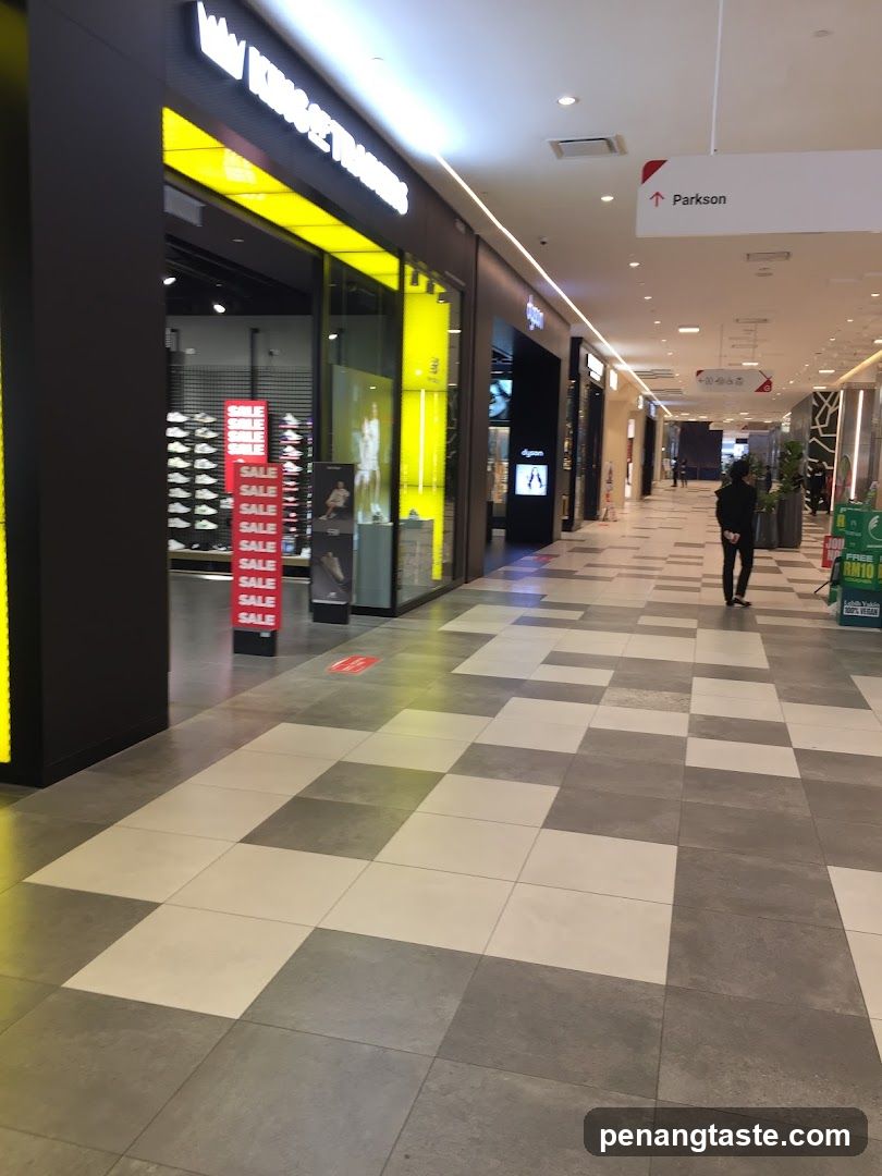 Dyson Store
