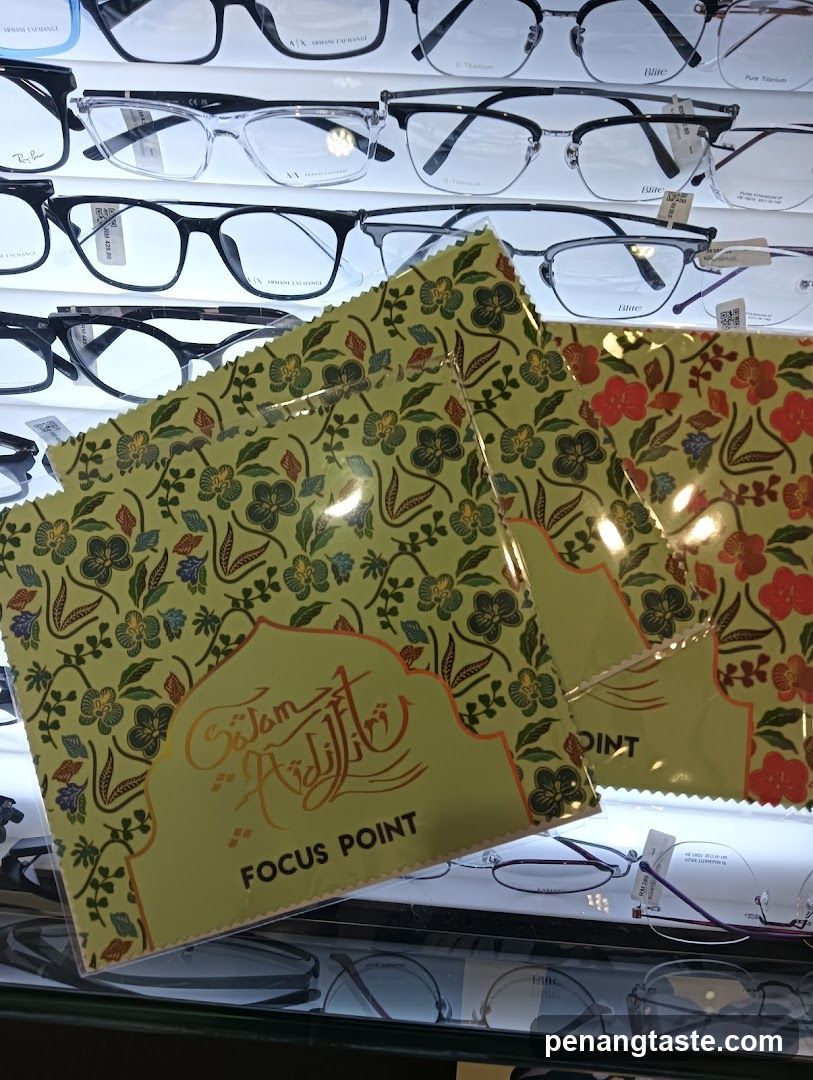 Eyewear Display with Festive Packaging