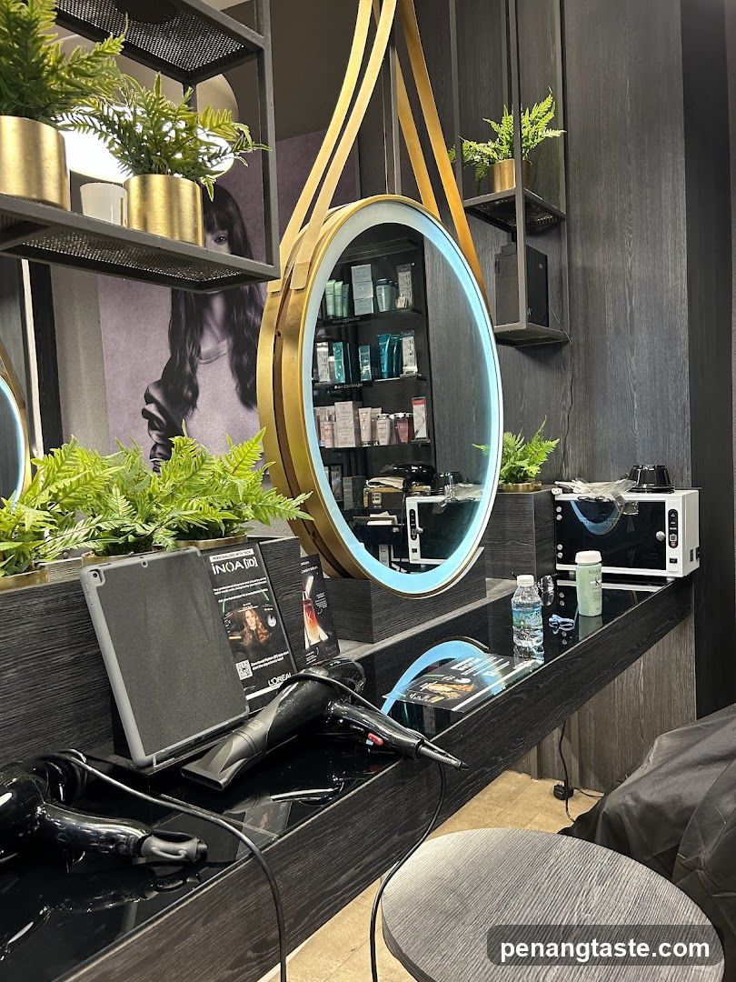 Hair Salon Station