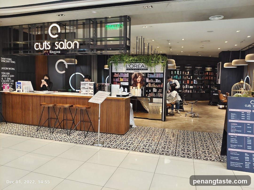Cuts Salon Interior