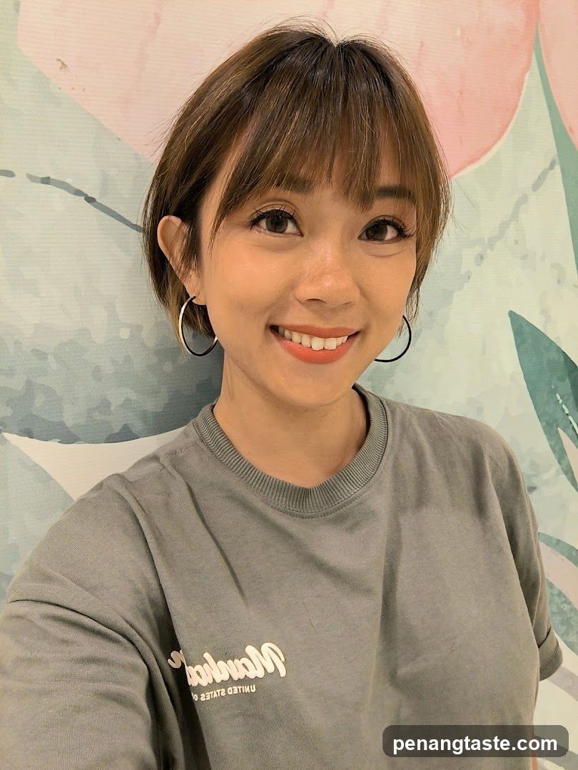 Woman in a grey t-shirt