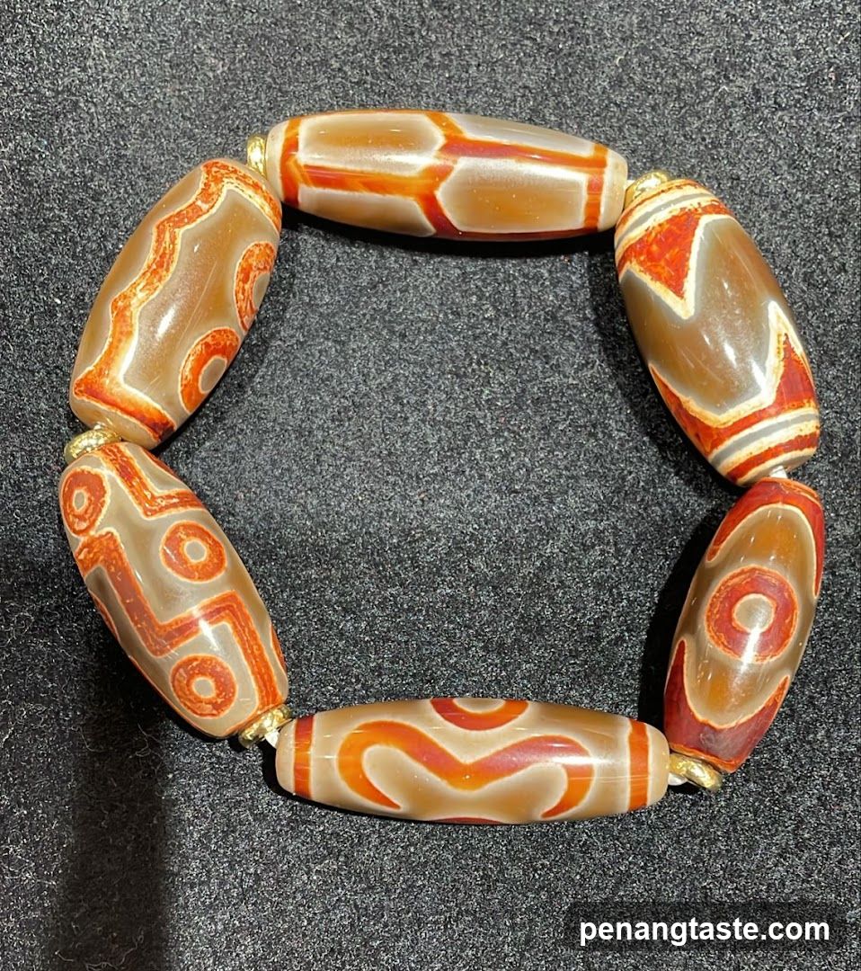 Bracelet with Dzi Beads