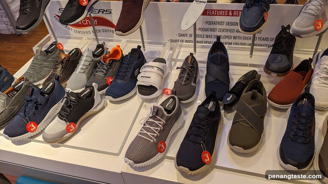 Skechers Shoes Display