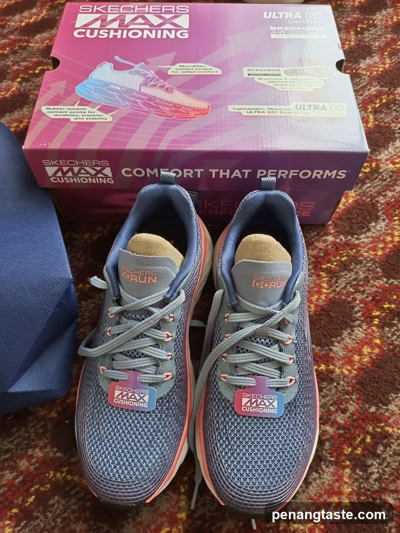 Skechers Max Cushioning Shoes