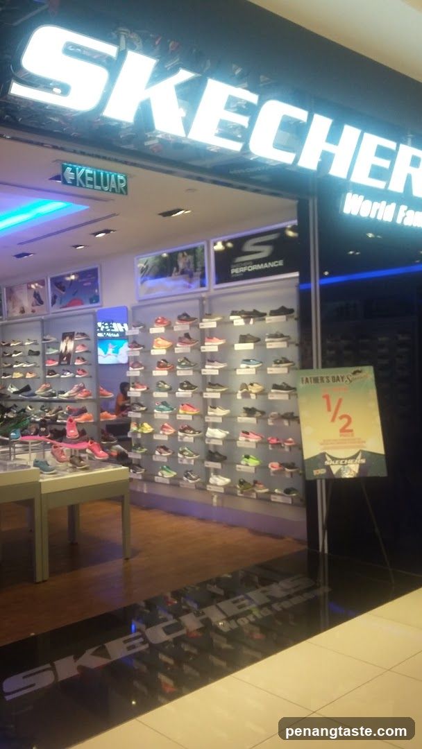 Skechers Storefront