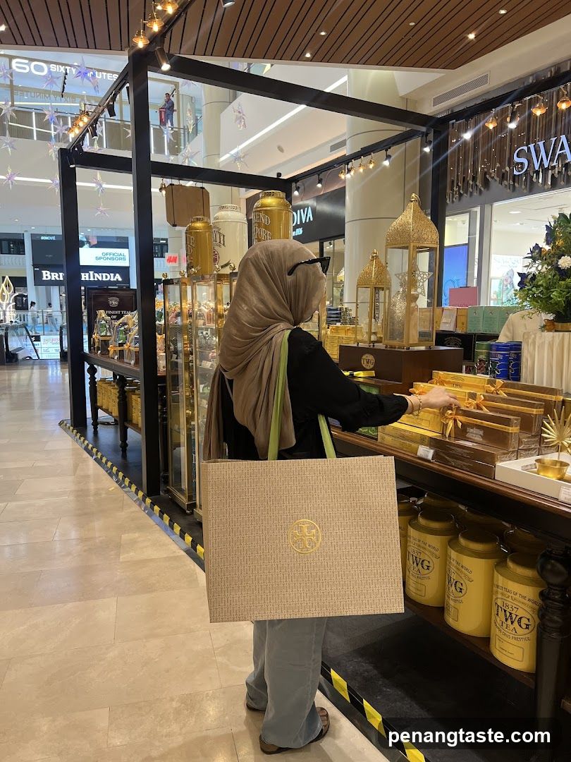 Shopping for Tea