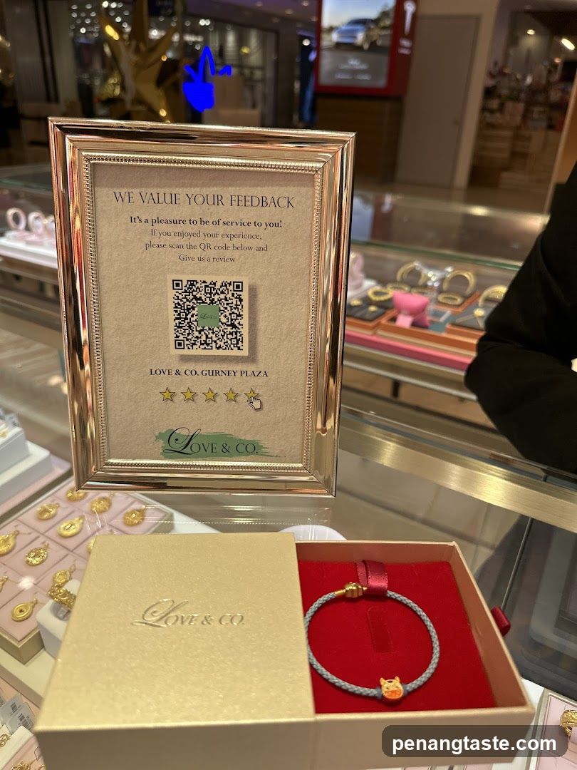 Love & Co. Feedback Display