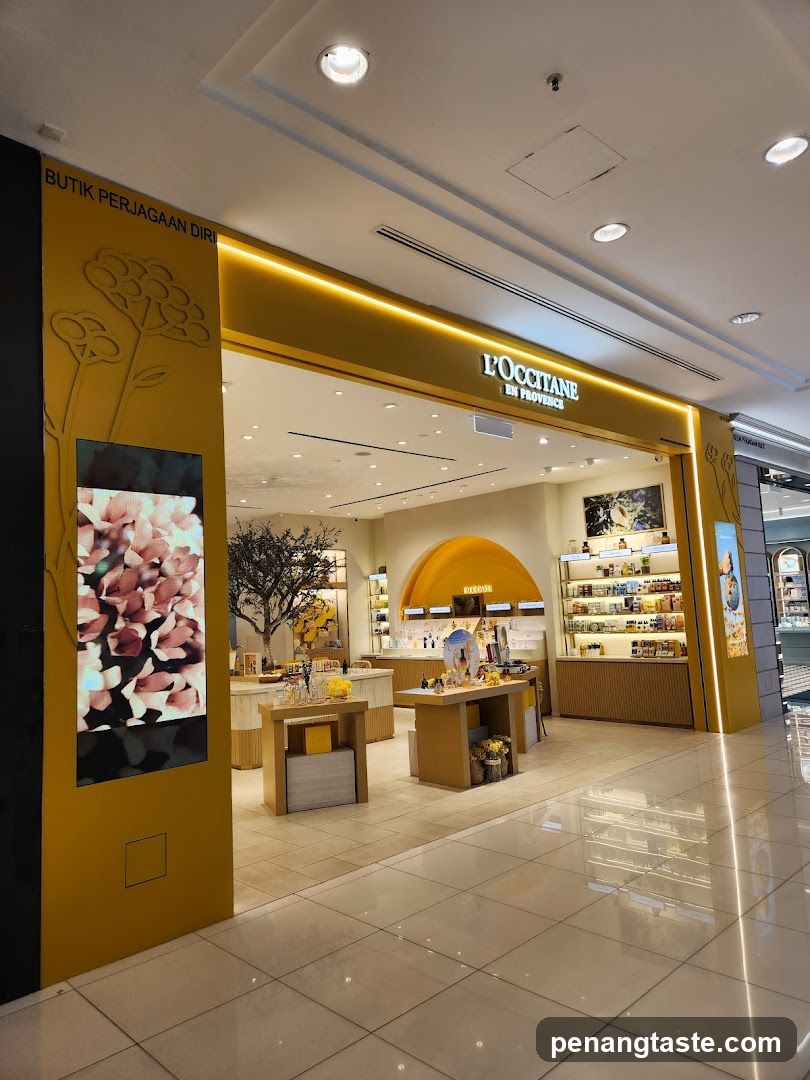 L'Occitane En Provence Storefront