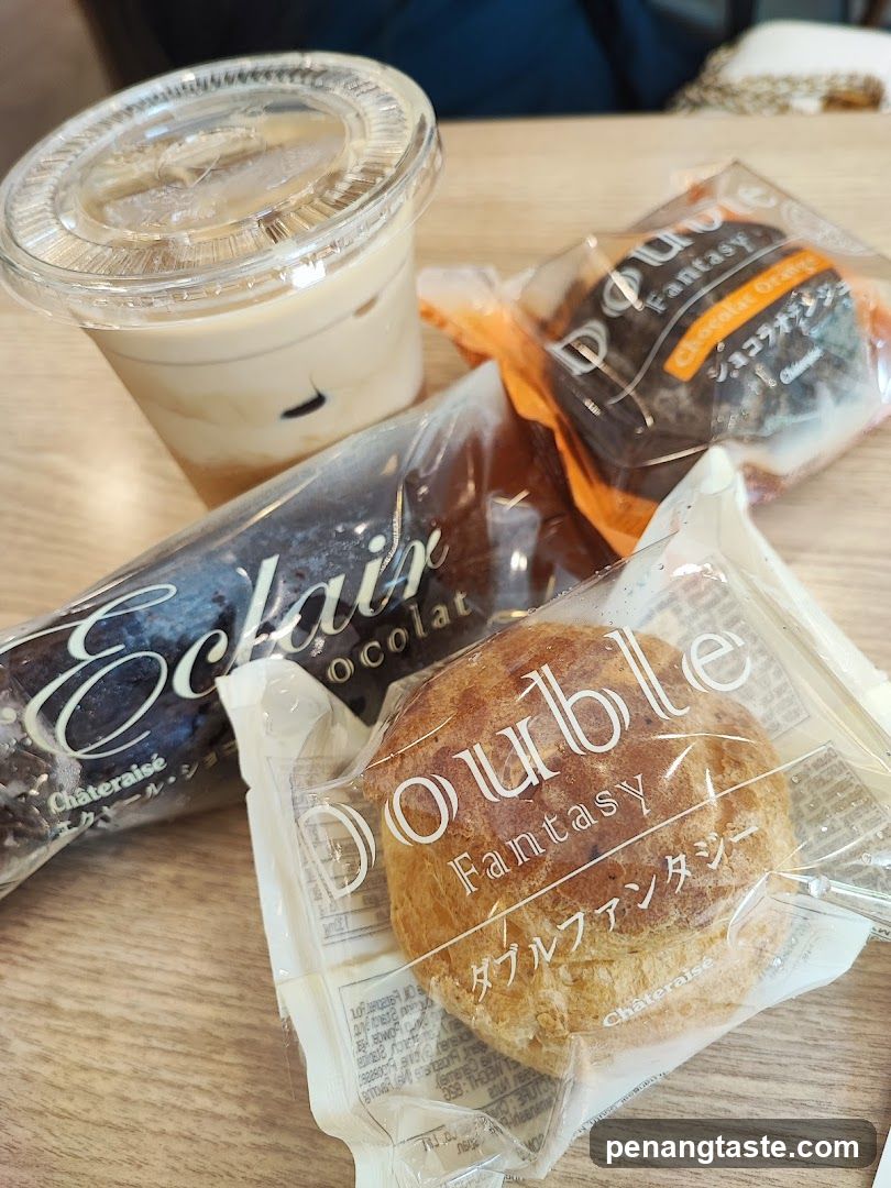 Choux pastry and éclair with iced coffee