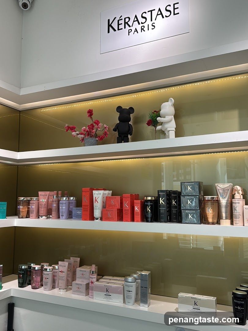 Kérastase Products Display