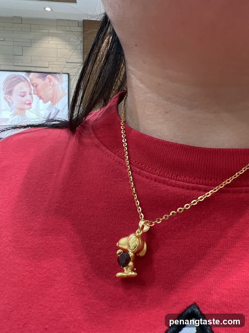 Snoopy Pendant Necklace