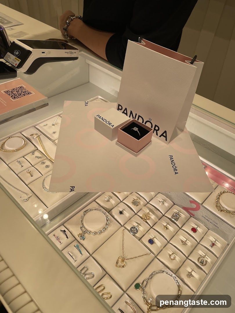 Pandora Jewelry Display