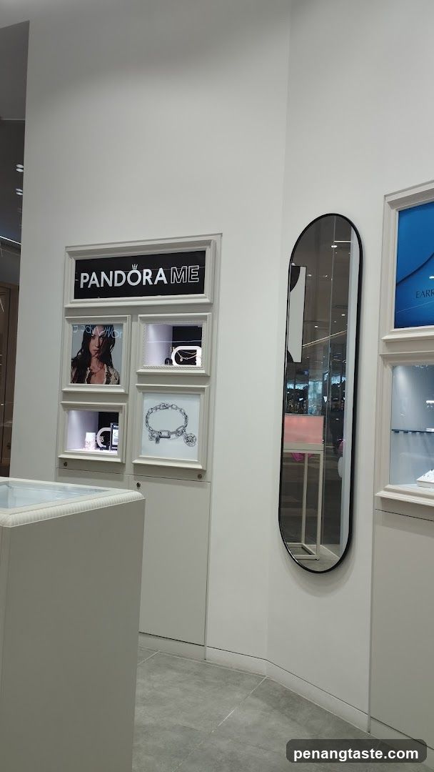 Pandora Me Display Area