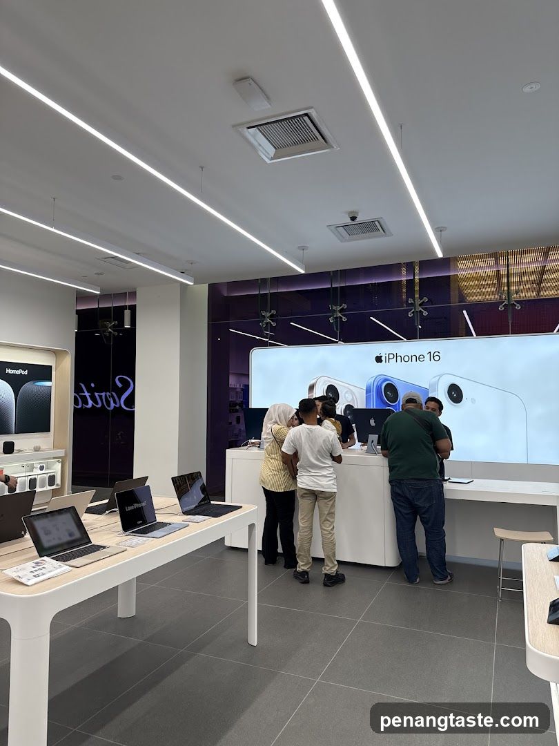 Apple Store Interior