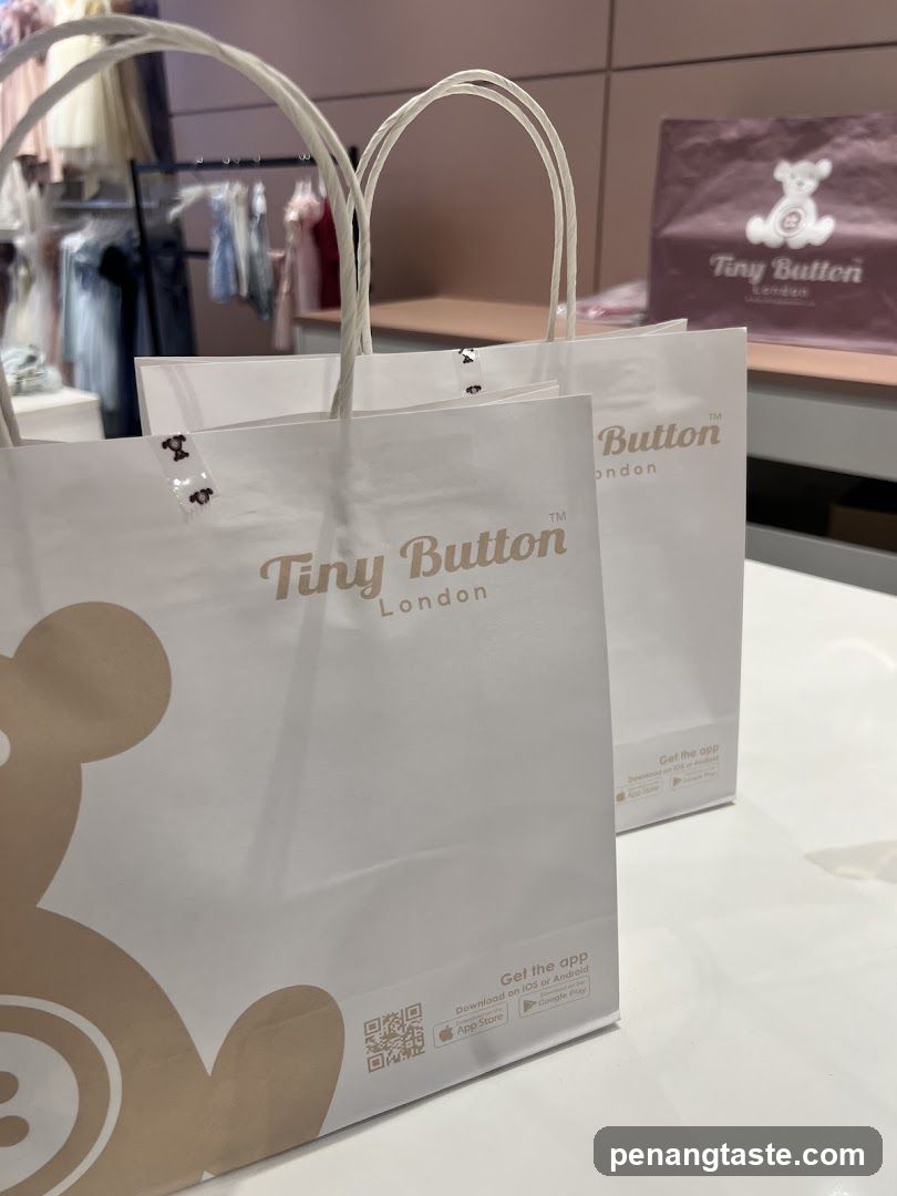 Tiny Button Concept Store