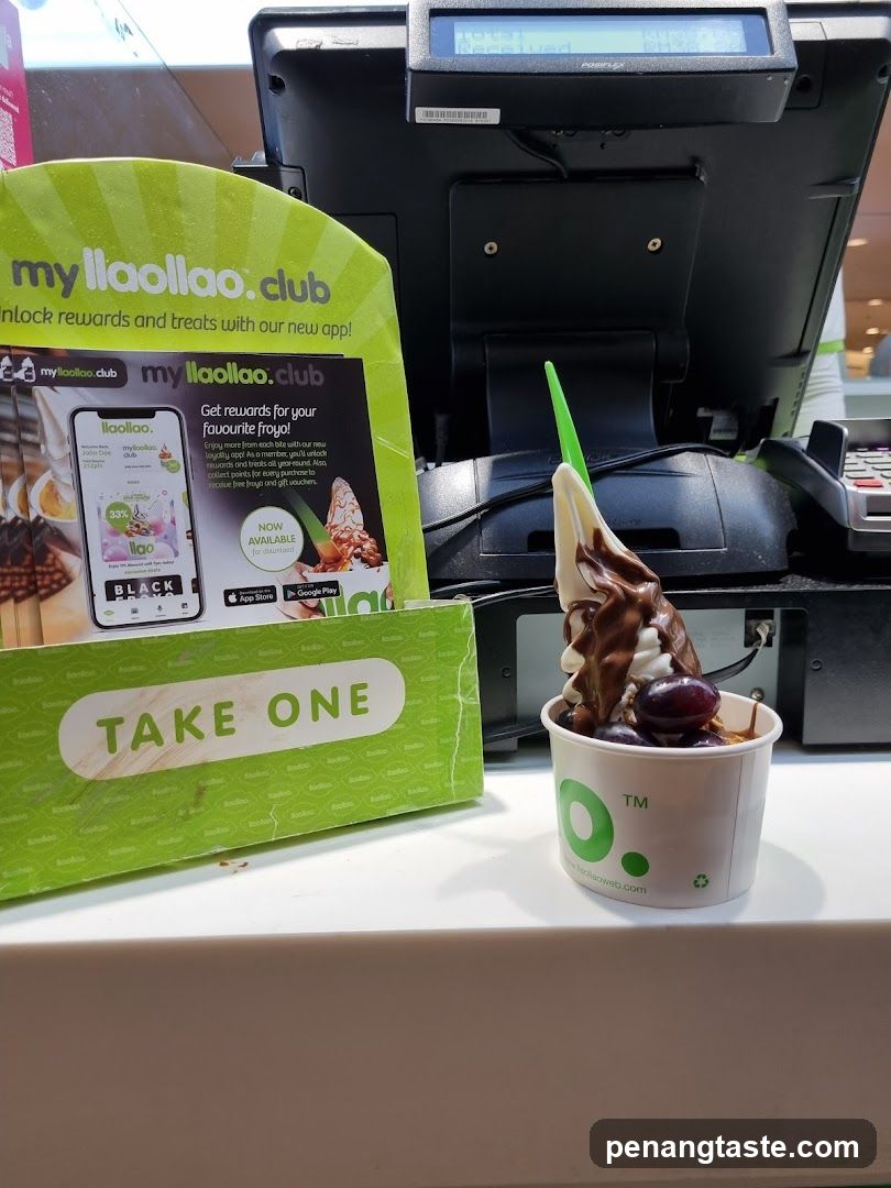 Llaollao Soft Serve Stand