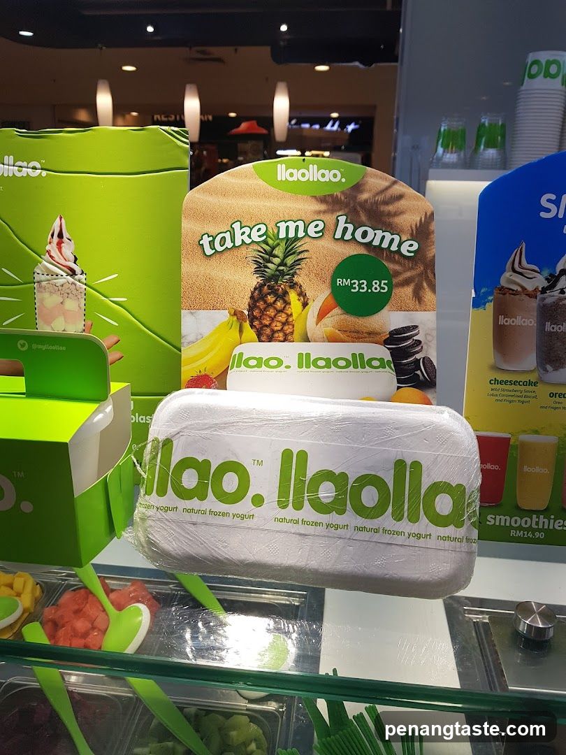 Ilaollao Frozen Yogurt Display