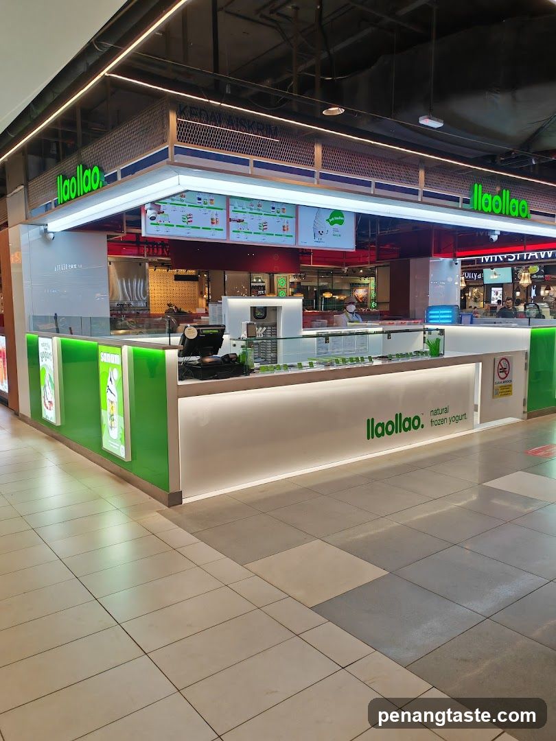 Llaollao Frozen Yogurt Shop Interior