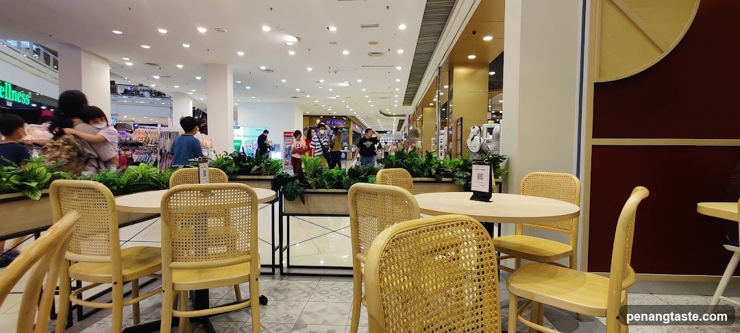 Shopping Mall Interior Cafe Area