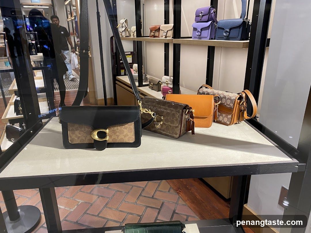 Shop Interior Display