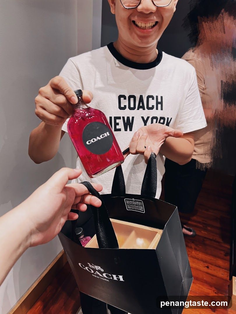 COACH Store Interior