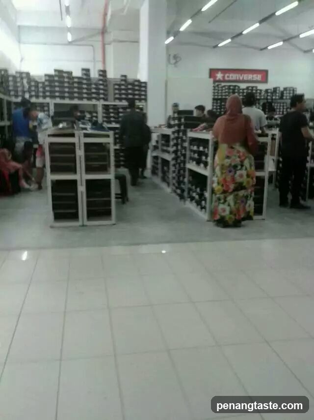 Converse Store