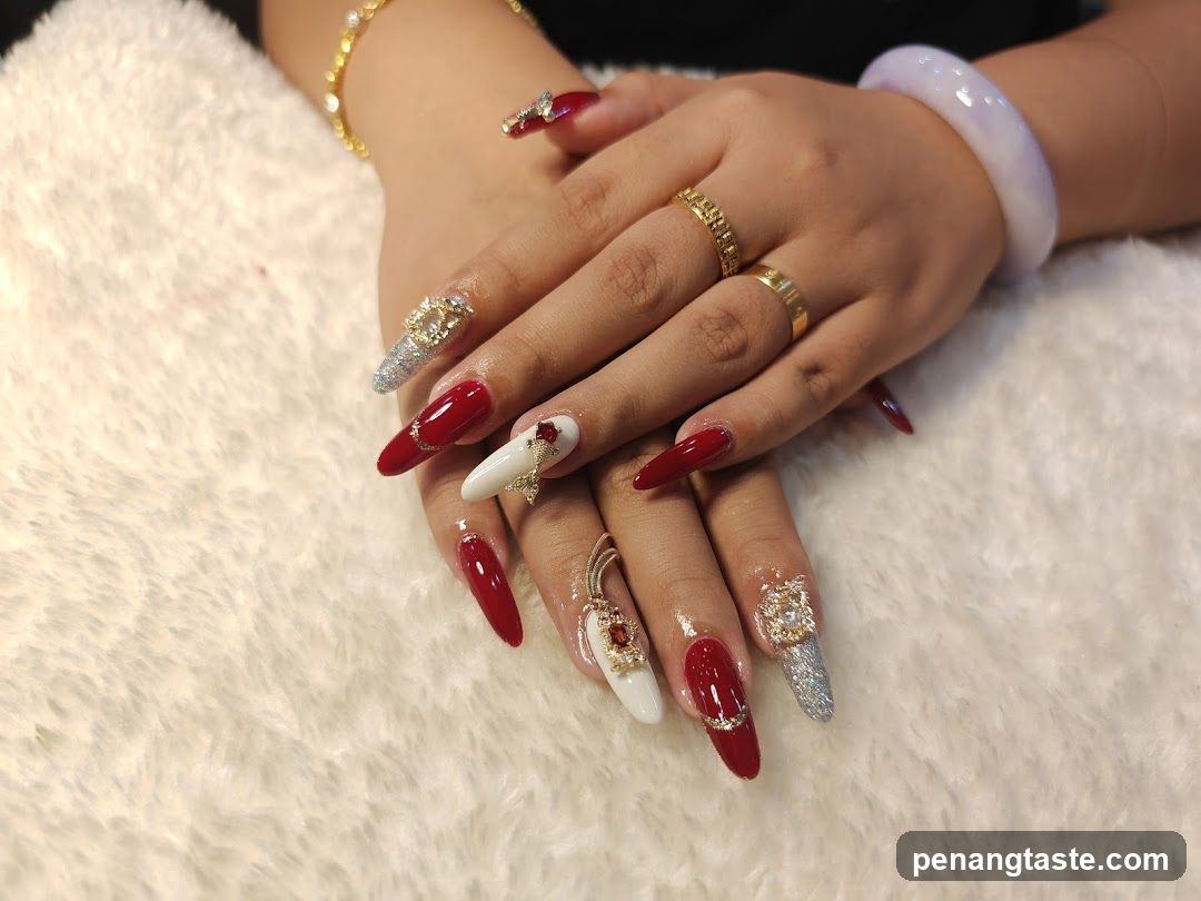 June Nail Studio (JNS)