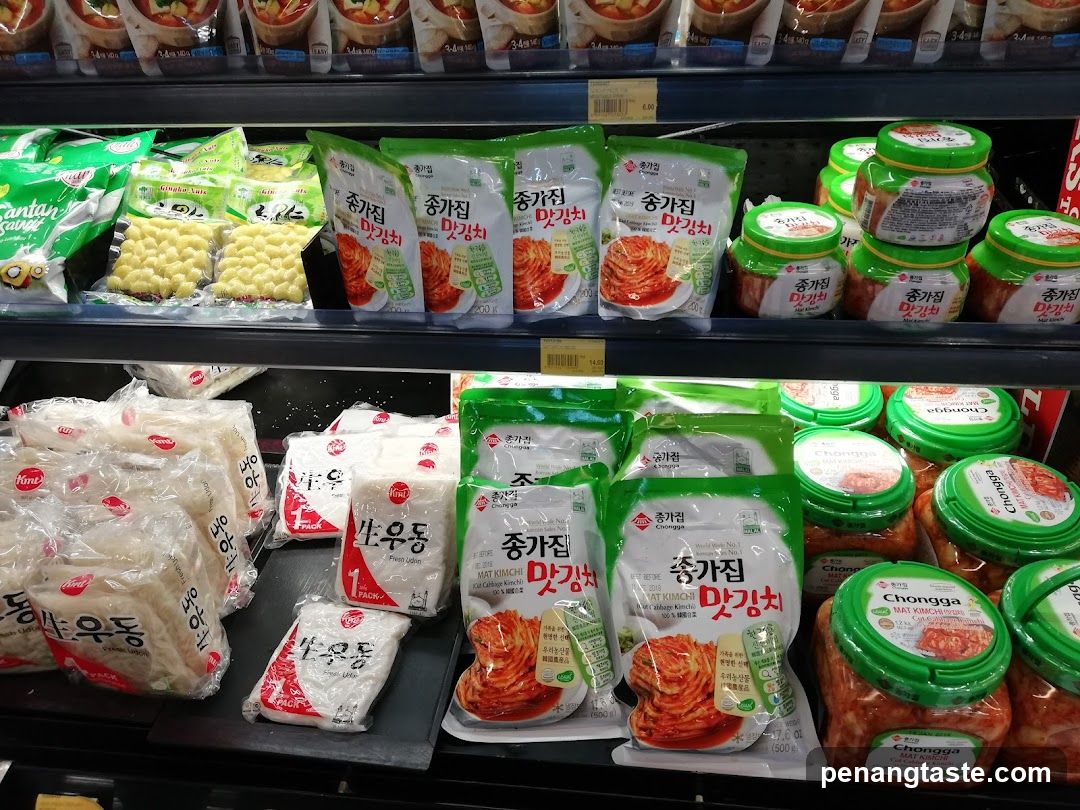 Grocery Store Shelf Display
