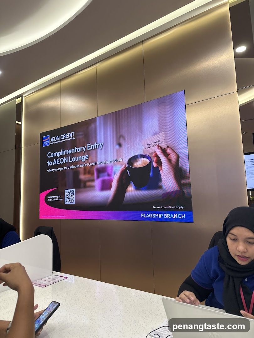 AEON CREDIT Promotion Display