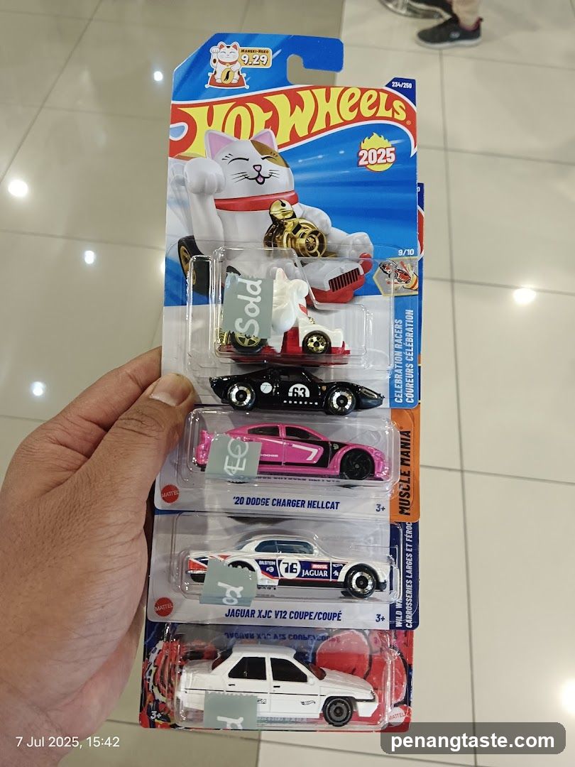 Hot Wheels toy package