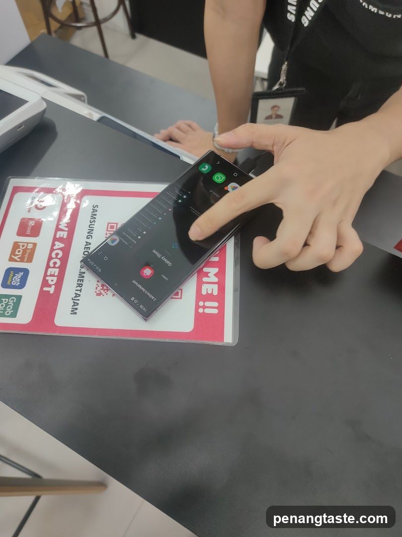 Samsung Store Counter