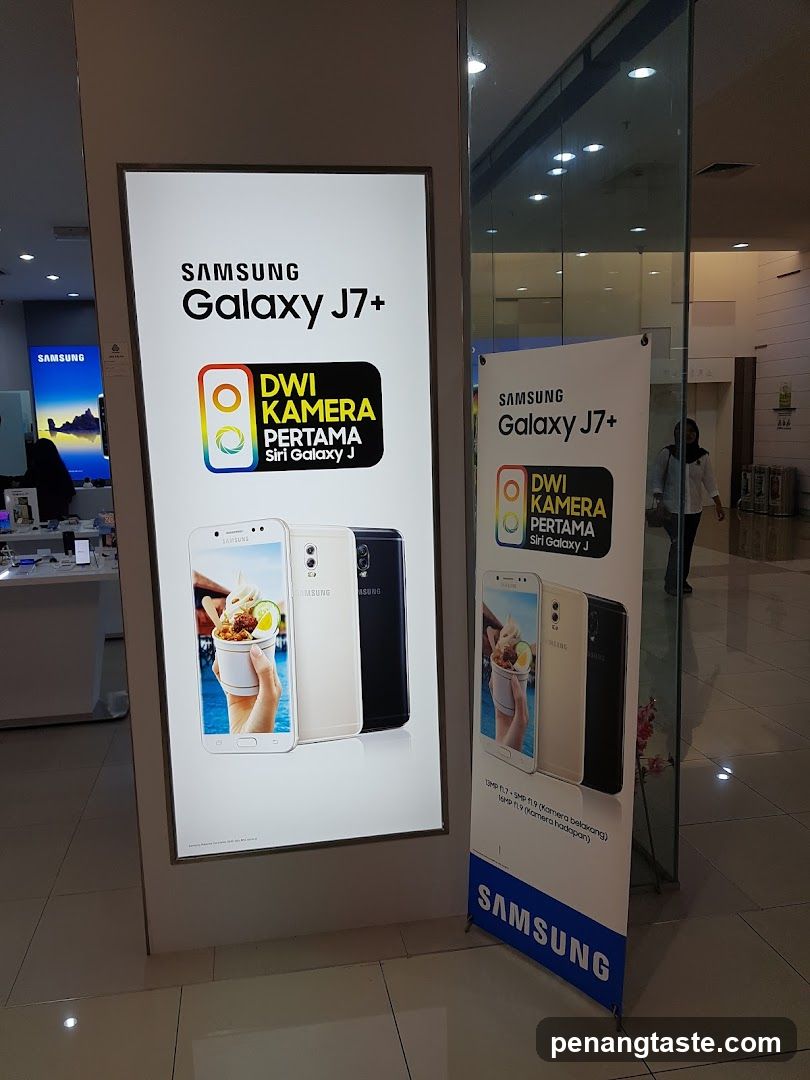 Samsung Galaxy J7+ promotional display