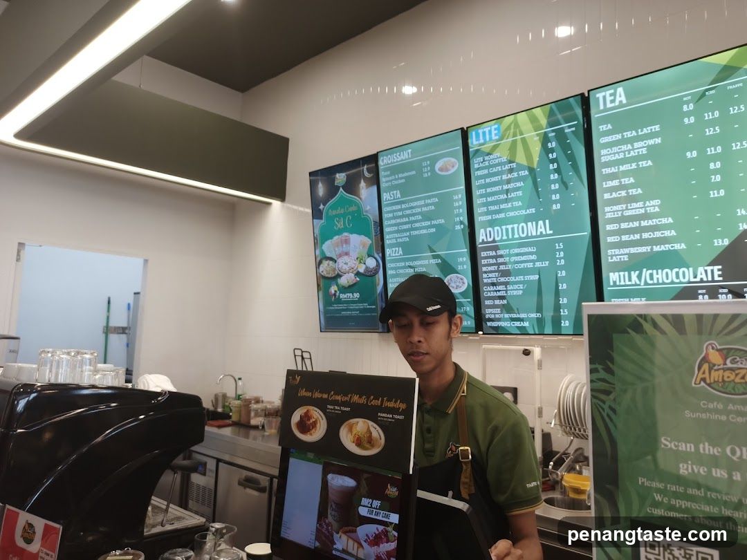 Café Amoza Interior Counter