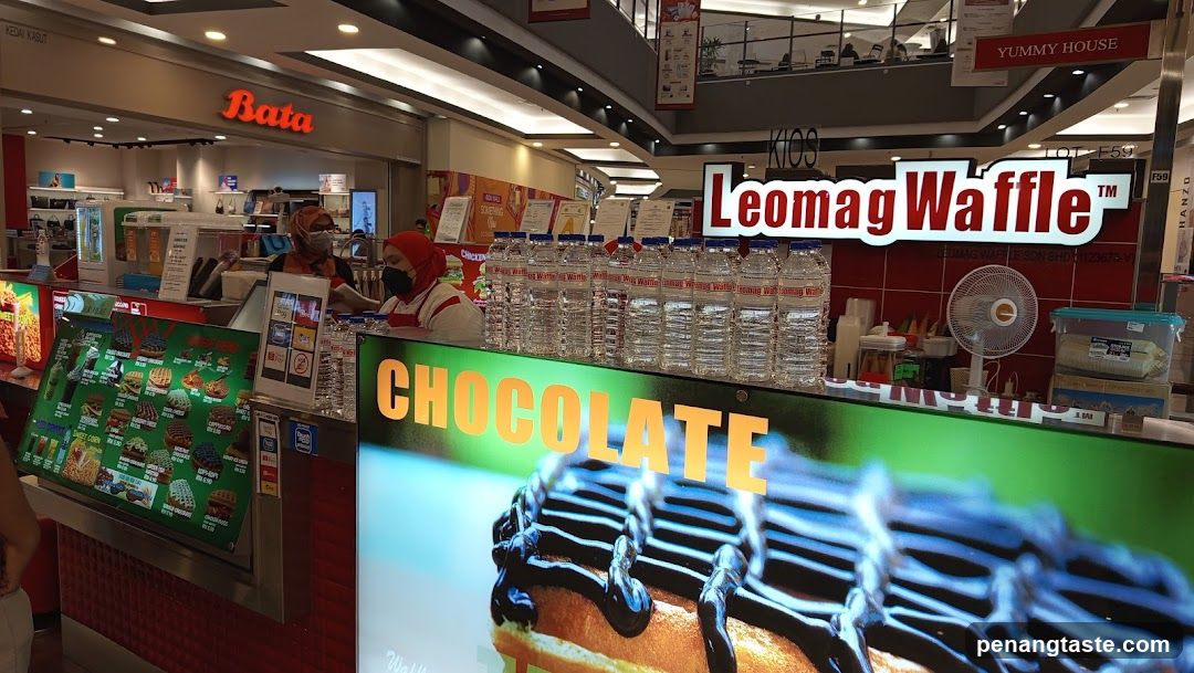 Leomag Waffle Store Interior