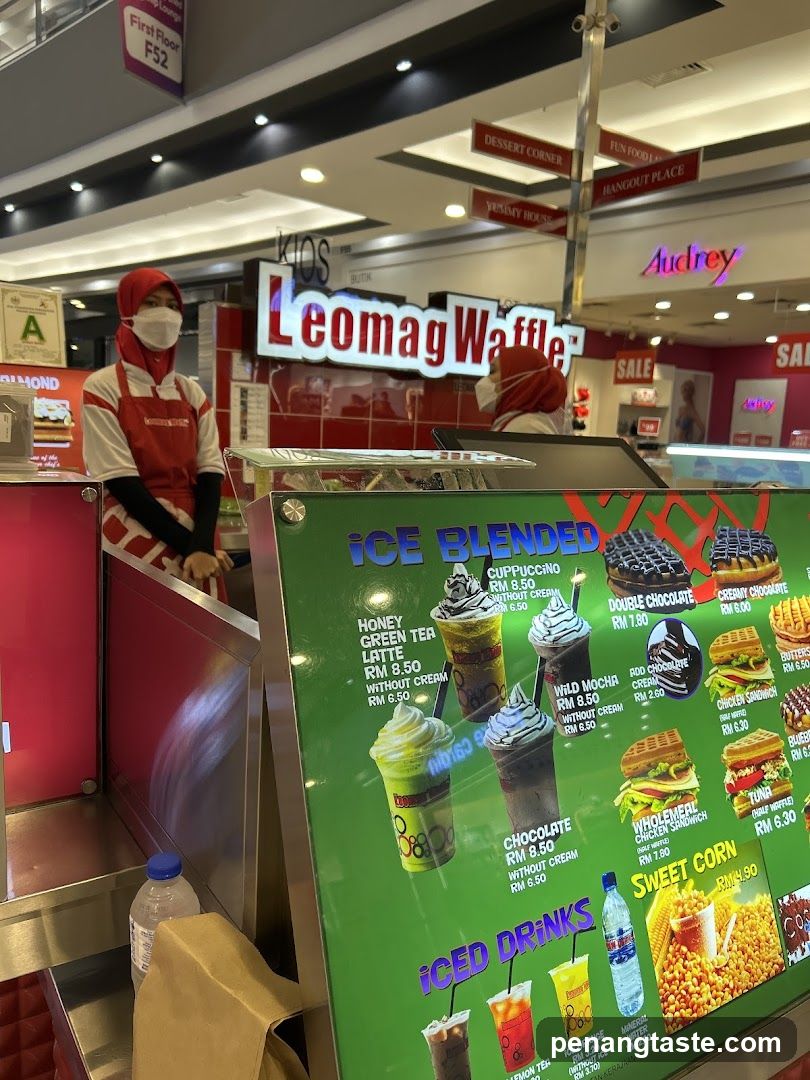 Leomag Waffle storefront interior